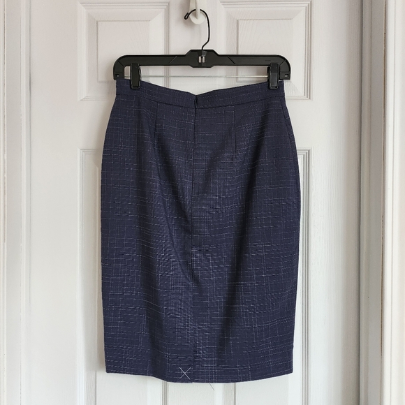 Ann Taylor Navy Grid Print Pencil Skirt in size 0 - Picture 2 of 4